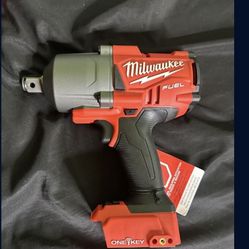 M18 FUEL ONE-KEY 18V Lithium-lon Brushless Cordless 3/4 in. Impact Wrench with Friction Ring (Tool- Only)