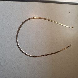 14k Gold Herring Bone Style Necklace