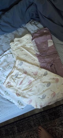 2 New Swaddle Sleep Sacks 3–6 Months