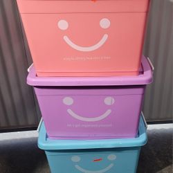Storage Boxes with Lids and wheels - Set of 3