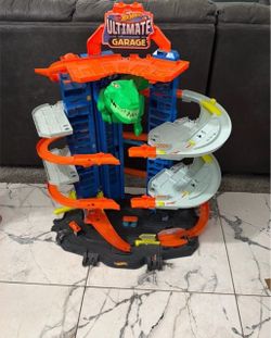 Hot Wheels Ultimate Garage Playset
