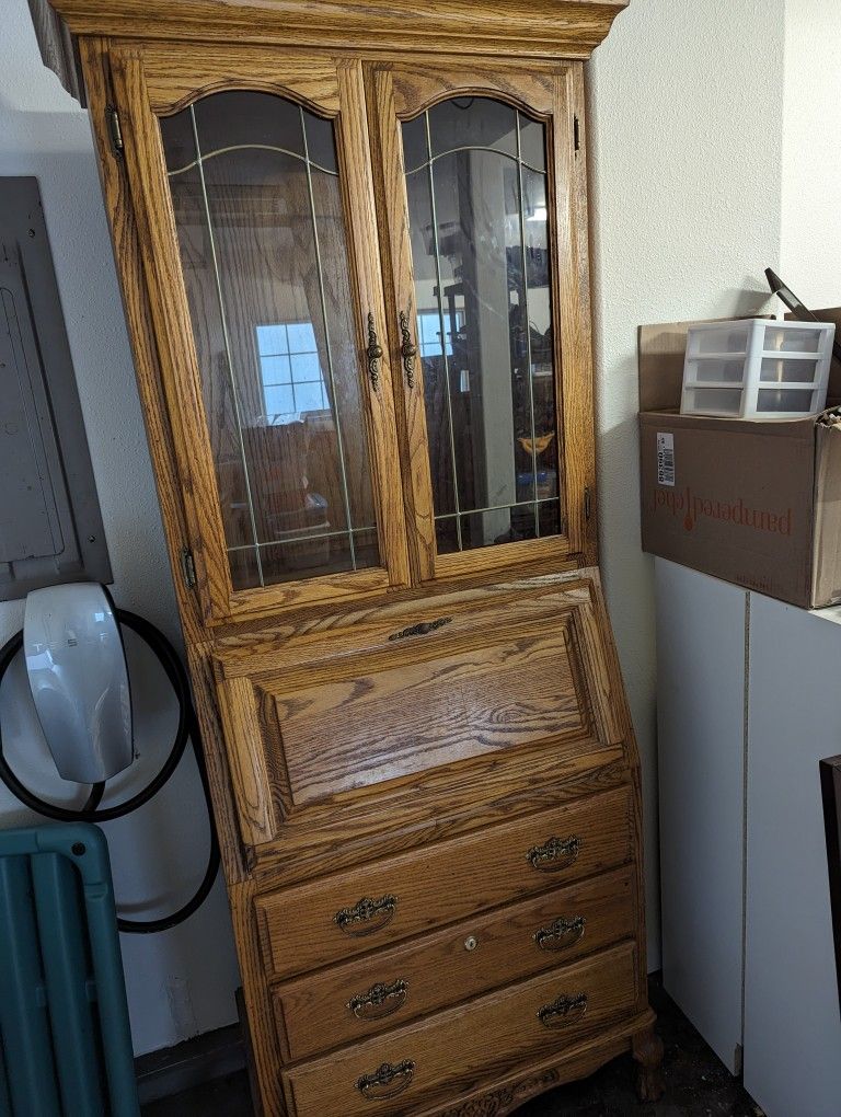 Wood Secretary Desk With Hutch 