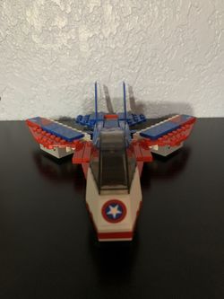 Lego Captain America’s Jet
