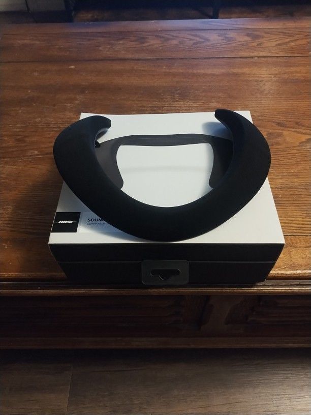 Bose Soundwear Companion Bluetooth Neckband Speaker
