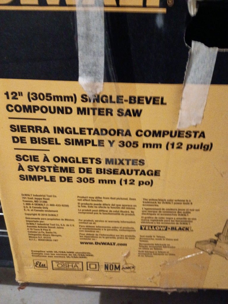 DEWALT 12-inch Miter Saw 