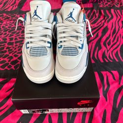 Jordan 4 Industrial Blue (2024)