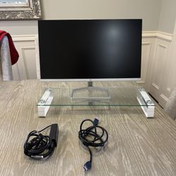 HP 22” FHD Monitor + Glass Stand — Like New (Great for Gaming)