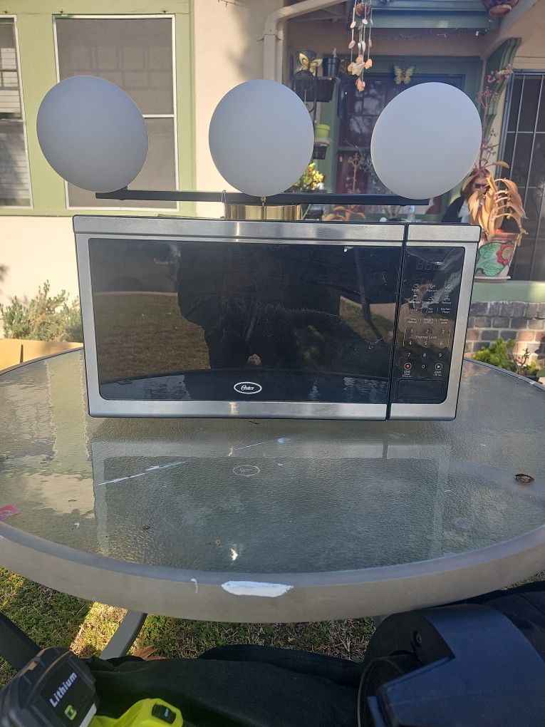 Oster Microwave/ Microndas Oster