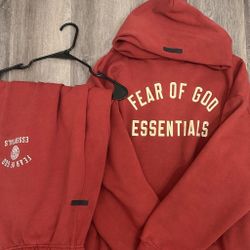 Fear Of God Essentials Fleece Set Crimson