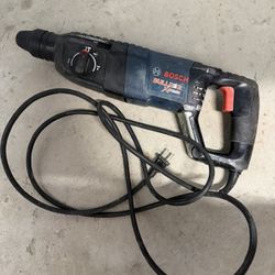 Bulldog Xtreme 8 Amp 1 in. Corded Variable Speed SDS-Plus Concrete/Masonry Rotary Hammer Drill