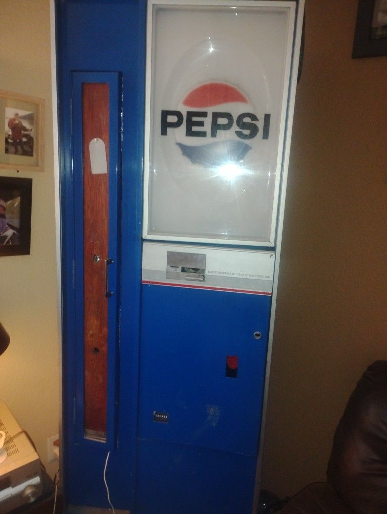 Vintage Pepsi Machine