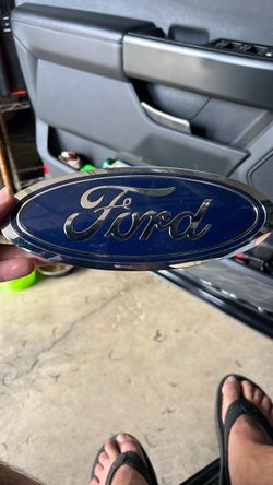 Ford 150 tailgate emblem