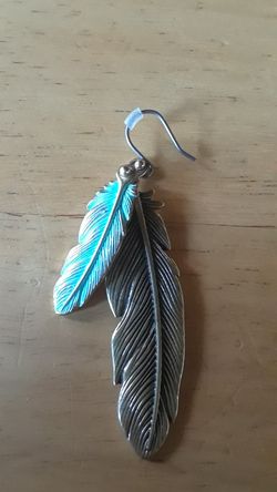 feather earrings