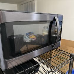 Microwave - Hamilton Beach 1,000 Watt