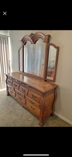 High end bedroom set