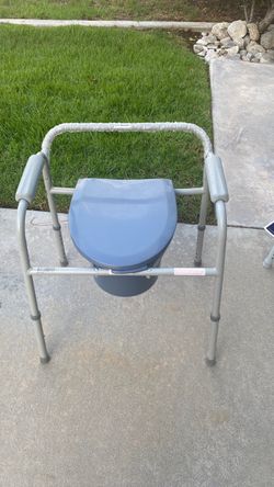 Commode adjustable height