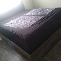 THREE PIECE BEDROOM SET 