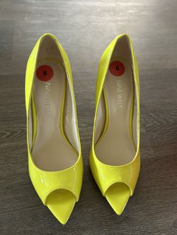 Nine West highheels - unique color and design.