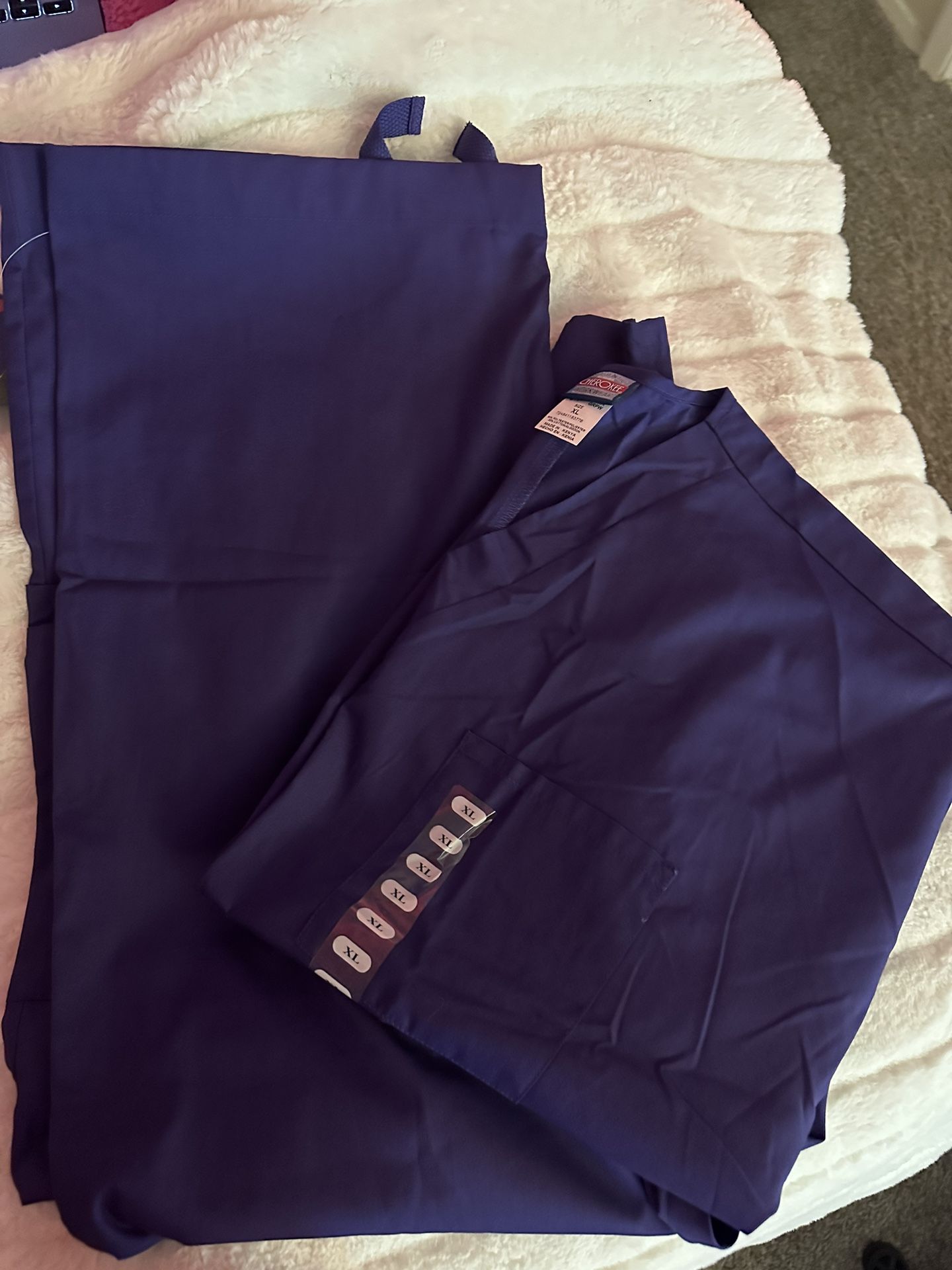Cherokee scrub set