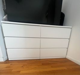 Used IKEA MALM White 6-Drawer Dresser