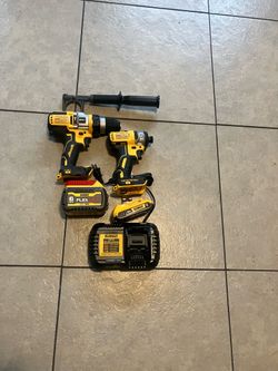 DEWALT FLEXVOLT 2-Tool Combo Kit Impact Driver (DCF887) Hammerdrill (DCD999)