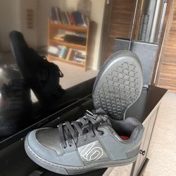 five ten (adidas) size 11 ,mountain bike  shoes    ,casual
