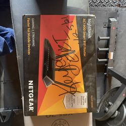 Netgear Nighthawk Ac1900 WiFi Router 