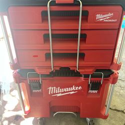 Milwaukee Pack 