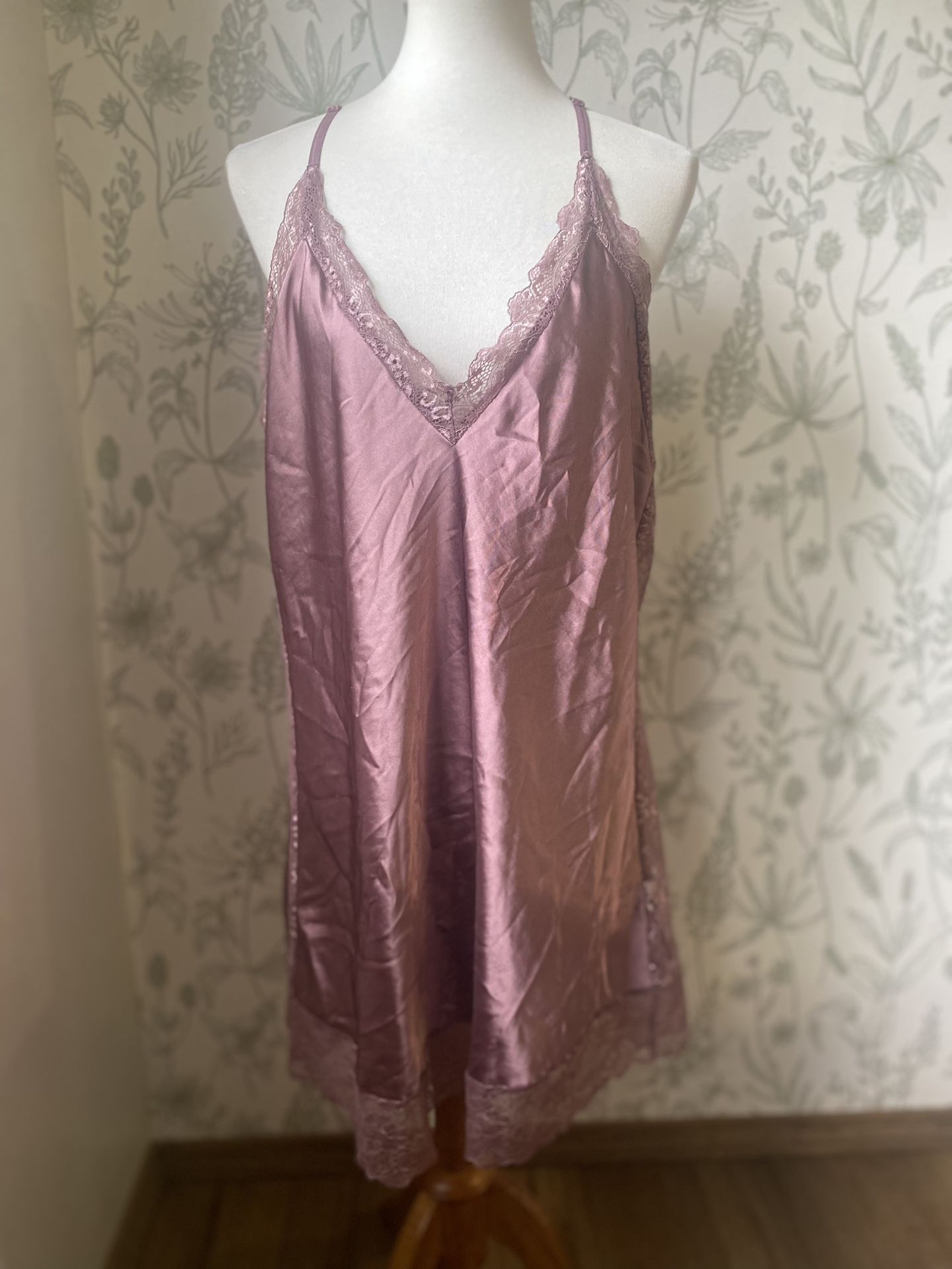 AvidLove Size XL Lingerie Nightie Nightgown 