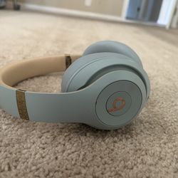 Beats Studio Light Blue