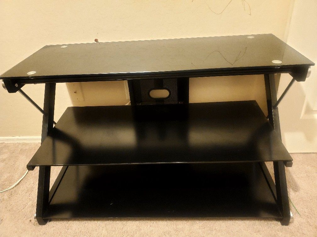 TV stand $30