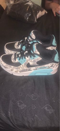 Nike Air Max 90 Camo Sneakers sz 6