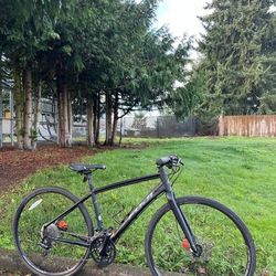 Fuji Absolute 1.3 Hybrid Bike - Aluminium Bicycle