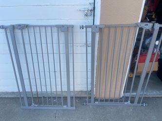 Frisco Steel Extra Tall Auto-Close Dog Gate, Gray, 40-in
