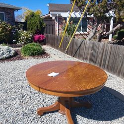 Round oak table  FREE