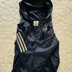 ADIDAS Boys Windbreaker. Size 6