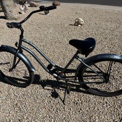 Great condition ! 26” Beach Cruiser Bike - with new wheels and tubes 
