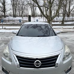 2015 Nissan Altima 115k Miles $4,299 !!!!