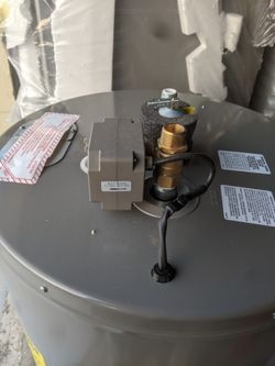 Rheem Gladiator Model XE50T12CS55U1 50-gallon Electric Smart Water Heater  for Sale in Dallas, TX - OfferUp