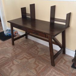 Table With Two Shelf’s 