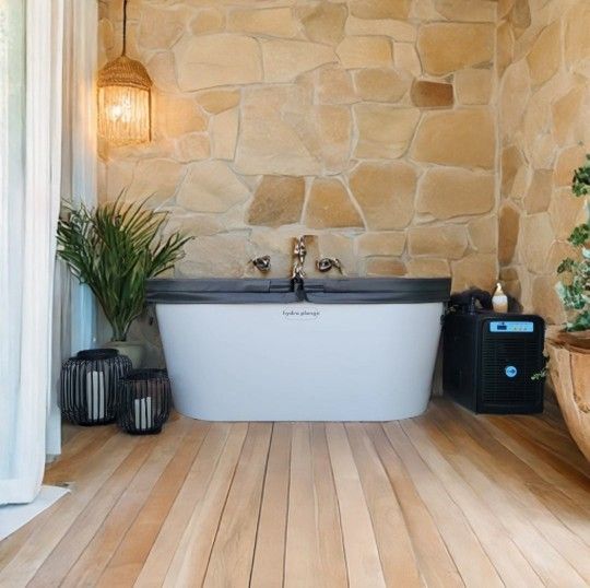 Lux Acrylic Cold Plunge Ice Bath