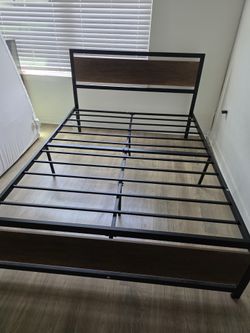 Full & twin size bed with dresser
