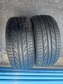 Set of 2 nice tires 225/40/18 ( We install & balance)