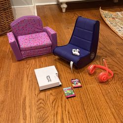 American Girl Doll Video Chair, Console, 2 Games 
