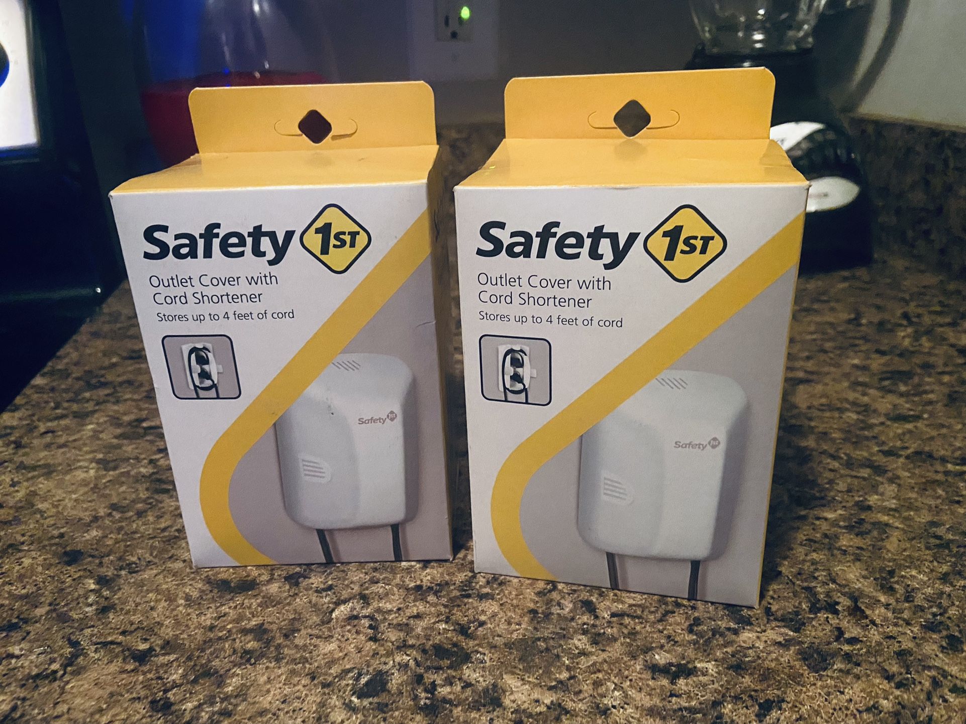 Safety 1st Childproof Outlet Covers