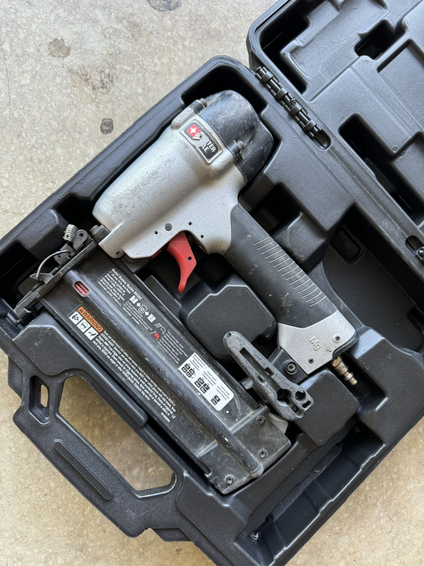 Porter Cable 18-Gauge Pneumatic Brad Nailer