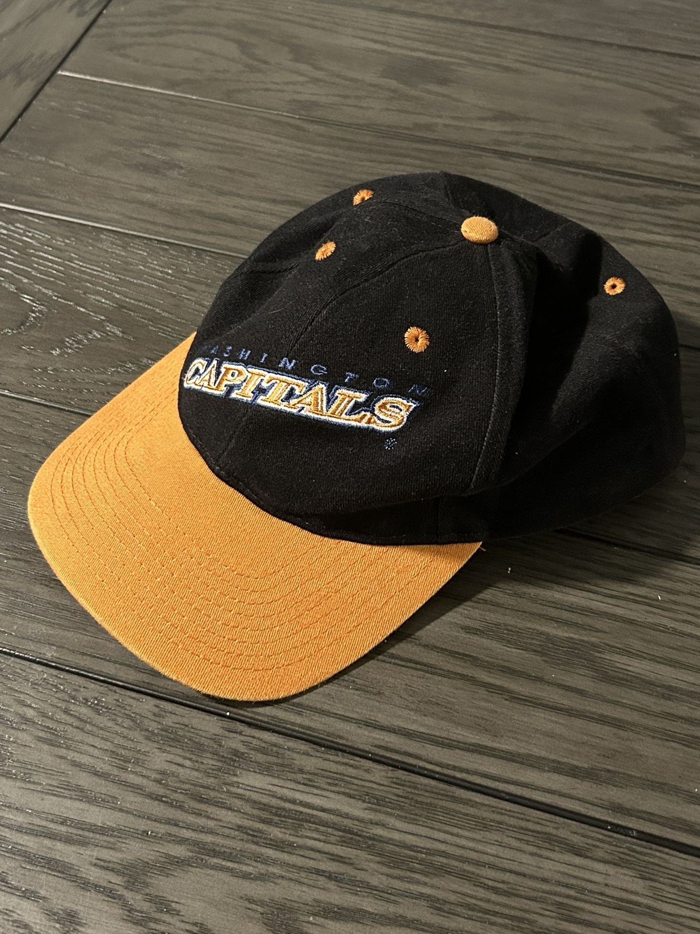 Vintage Washington Capitals NHL Hockey Adjustable Snapback Embroidered Hat