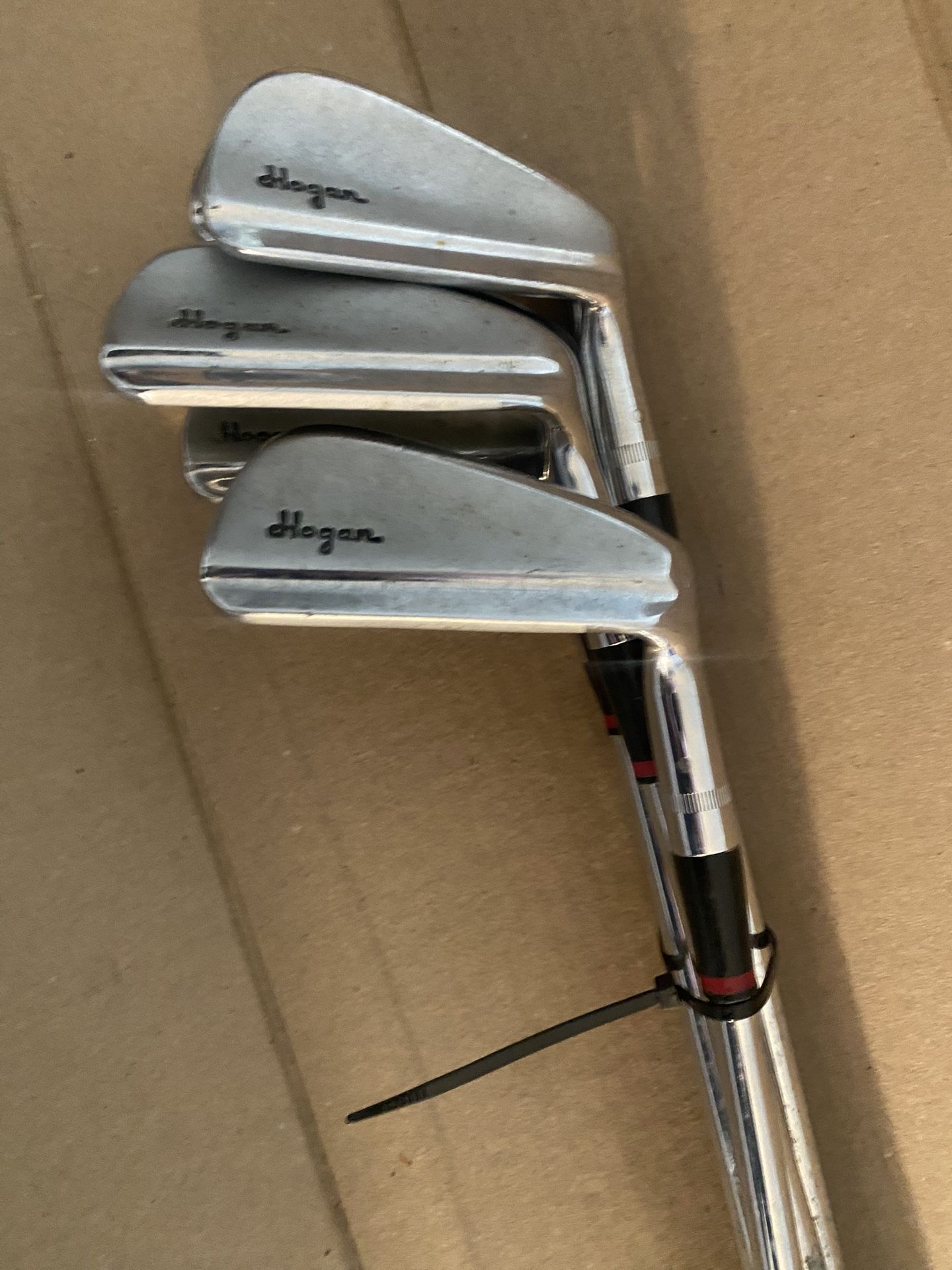 Hogan R. Hand Complete Iron Golf Set