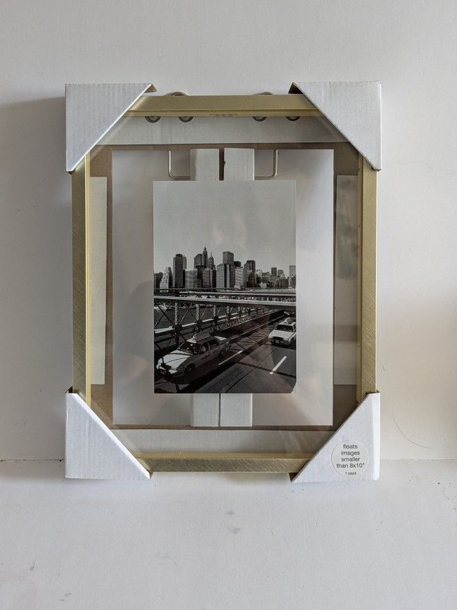 Frame Gold Picture Float Frame 8 x 10 NWT