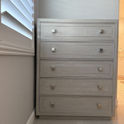 Tall Z Gallerie 5-Drawer Dresser – Great Condition